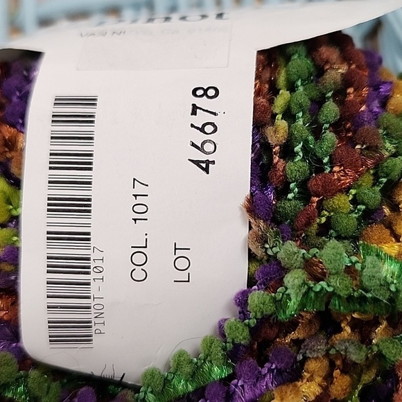 Trendsetter Pinot  NWT Green Purple Gold 180 Yards Soft Polyamide Yarn Italy - Picture 5 of 5